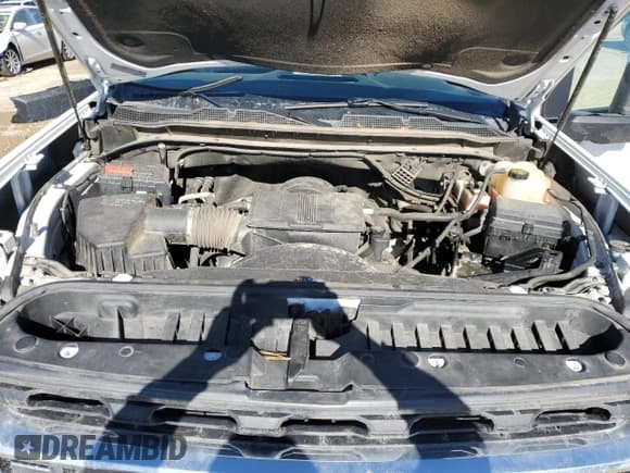 ✅ 2022 Chevrolet Silverado 2500HD LT • VIN: 1GC5YNE76NF161409 • Лот: 88914105. Опубликован ранее на Copart с пробегом 102 658 миль. Бесплатный доступ к архиву аукционных продаж из США и подробный отчёт об истории автомобиля на DreamBid. Изображение 11.