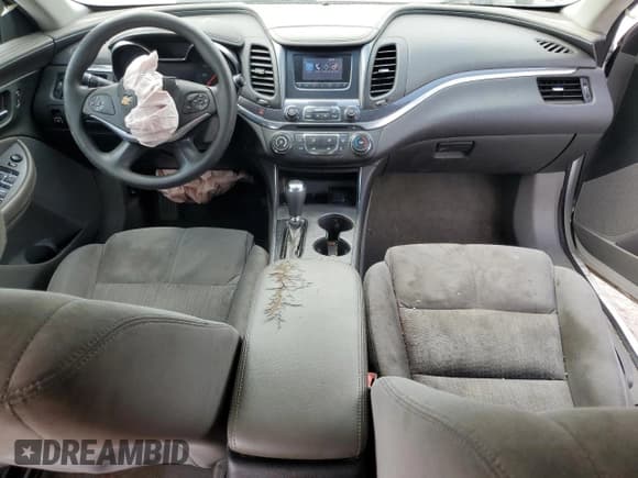 ✅ 2015 Chevrolet Impala LS • VIN: 2G11Z5SL8F9149262 • Lot: 69746445. Wystawiony na Copart z przebiegiem 206 763 mil. Bezpłatny archiwum sprzedaży aukcyjnych z USA i szczegółowy raport historii pojazdu na DreamBid. Zdjęcie 8.