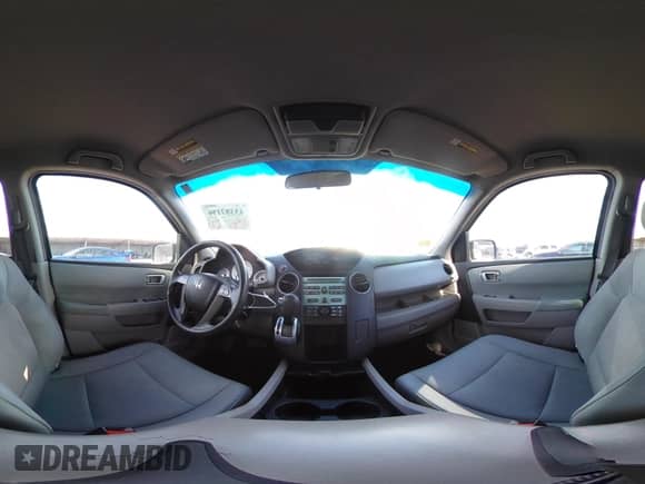 2009 Honda Pilot LX with VIN 5FNYF38239B004504, listed as a IAAI auction lot 43382186 with 218,342 mi miles and . Bid and sale history available at DreamBid. Image 20.