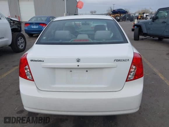 ✅ 2008 Suzuki Forenza • VIN: KL5JD56Z88K928012 • Lot: 41496425. Wystawiony na IAAI z przebiegiem 117 619 mil. Bezpłatny archiwum sprzedaży aukcyjnych z USA i szczegółowy raport historii pojazdu na DreamBid. Zdjęcie 16.