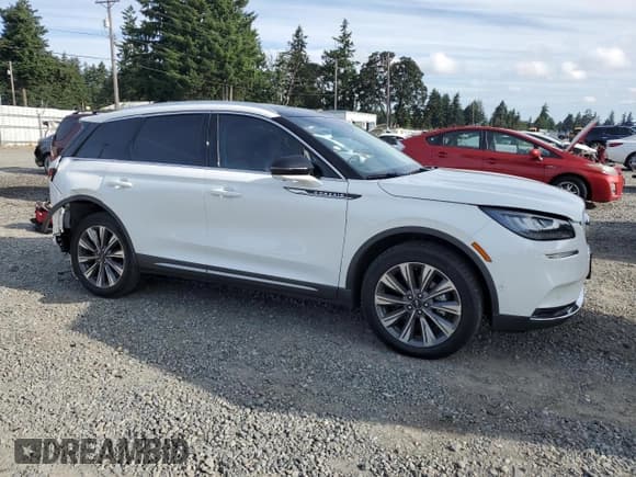 ✅ 2020 Lincoln Corsair Reserve • VIN: 5LMCJ2DH5LUL11323 • Лот: 61565345. Опубликован ранее на Copart с пробегом 30 867 миль. Бесплатный доступ к архиву аукционных продаж из США и подробный отчёт об истории автомобиля на DreamBid. Изображение 4.