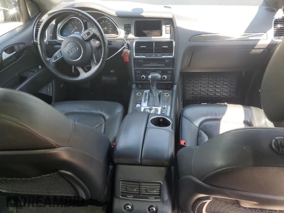 ✅ 2015 Audi Q7 S line Prestige • VIN: WA1DGAFE9FD008020 • Lot: 56823245. Listed on Copart with 162,087 mi. Free auction sales archive from the USA and detailed vehicle history report at DreamBid. Image 8.