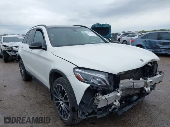 ✅ 2018 Mercedes-Benz GLC 300 • VIN: WDC0G4JB8JV045348 • Lot: 41904890. Wystawiony na IAAI z przebiegiem 103 842 mil. Bezpłatny archiwum sprzedaży aukcyjnych z USA i szczegółowy raport historii pojazdu na DreamBid. Zdjęcie 1.