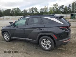 ✅ 2022 Hyundai Tucson SEL • VIN: 5NMJB3AE7NH064215 • Lot: 70416854. Wystawiony na Copart z przebiegiem 41 095 mil. Bezpłatny archiwum sprzedaży aukcyjnych z USA i szczegółowy raport historii pojazdu na DreamBid. Zdjęcie 2.