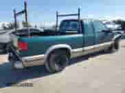 1998 Chevrolet S-10 LS с VIN 1GCCS19X0W8147104, выставлен на аукционе Copart как лот 72366784 с пробегом Не указан миль и Списание • Salvage title. История ставок и продаж доступна на DreamBid. Изображение 4.