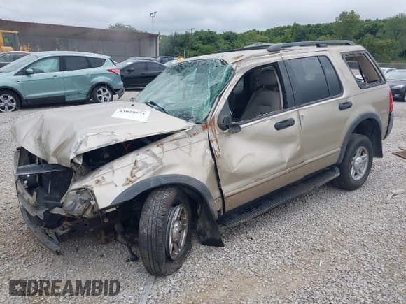 ✅ 2003 Ford Explorer XLS • VIN: 1FMZU72K13UB59704 • Lot: 43029571. Listed on IAAI with 209,755 mi. Free auction sales archive from the USA and detailed vehicle history report at DreamBid. Image 18.