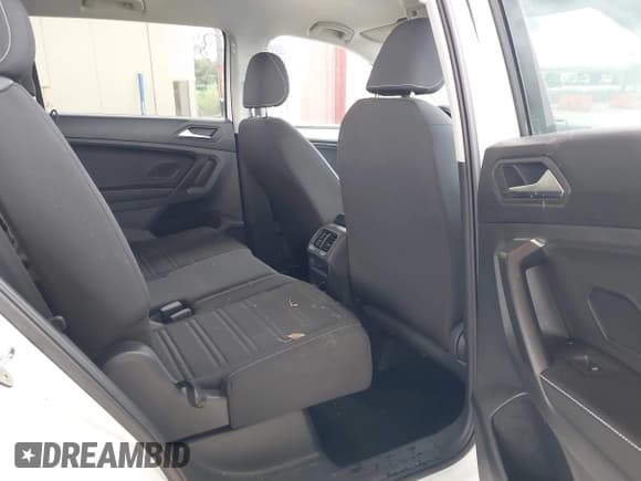 ✅ 2022 Volkswagen Tiguan S • VIN: 3VV1B7AX6NM070790 • Лот: 42641828. Опубликован ранее на IAAI с пробегом 38 713 миль. Бесплатный доступ к архиву аукционных продаж из США и подробный отчёт об истории автомобиля на DreamBid. Изображение 8.