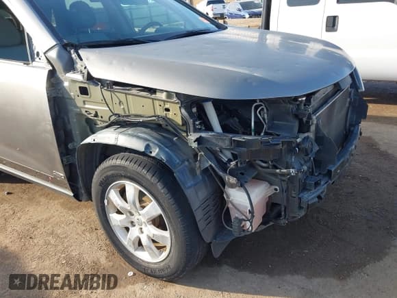✅ 2013 Kia Sorento LX • VIN: 5XYKTDA28DG388439 • Lot: 43275151. Listed on IAAI with 157,159 mi. Free auction sales archive from the USA and detailed vehicle history report at DreamBid. Image 6.
