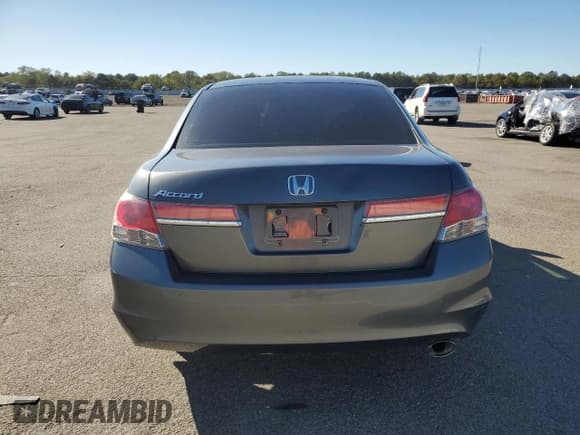 ✅ 2011 Honda Accord LX • VIN: 1HGCP2F35BA004646 • Lot: 86993105. Listed on Copart with 254,300 mi. Free auction sales archive from the USA and detailed vehicle history report at DreamBid. Image 6.