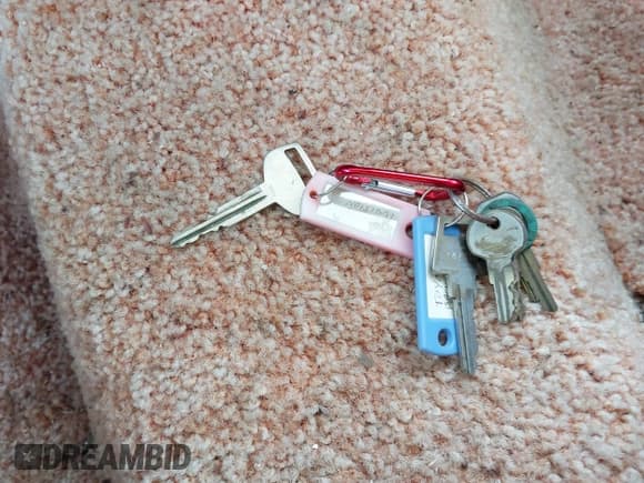 ✅ 1990 Toyota Pickup • VIN: JT5VN94T9L0012762 • Lot: 42989379. Listed on IAAI with 93,466 mi. Free auction sales archive from the USA and detailed vehicle history report at DreamBid. Image 11.