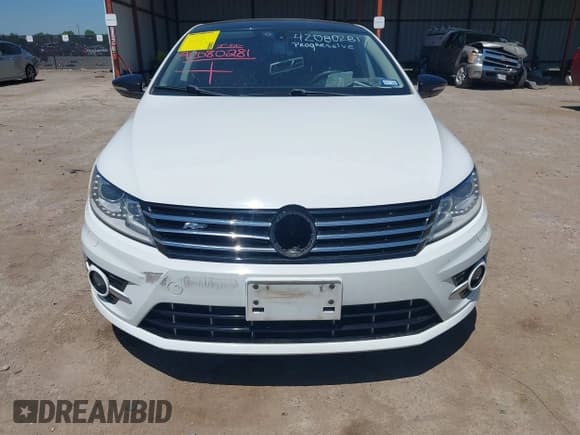 ✅ 2016 Volkswagen CC Executive • VIN: WVWRP7AN8GE518666 • Lot: 42080281. Listed on IAAI with 107,697 mi. Free auction sales archive from the USA and detailed vehicle history report at DreamBid. Image 12.