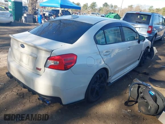 ✅ 2016 Subaru WRX STI Limited • VIN: JF1VA2Z64G9828991 • Лот: 42086497. Опубликован ранее на IAAI с пробегом 87 947 миль. Бесплатный доступ к архиву аукционных продаж из США и подробный отчёт об истории автомобиля на DreamBid. Изображение 4.