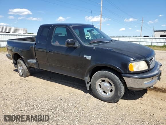 ✅ 1998 Ford F-150 XL • VIN: 1FTRX08L5WKB53102 • Лот: 68319604. Опубликован ранее на Copart с пробегом 117 685 миль. Бесплатный доступ к архиву аукционных продаж из США и подробный отчёт об истории автомобиля на DreamBid. Изображение 4.