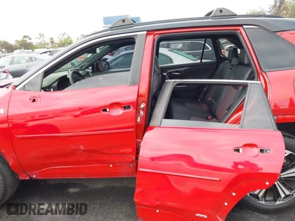 ✅ 2021 Toyota RAV4 XSE • VIN: JTMEB3FV6MD061243 • Лот: 42828805. Опубликован ранее на IAAI с пробегом 69 219 миль. Бесплатный доступ к архиву аукционных продаж из США и подробный отчёт об истории автомобиля на DreamBid. Изображение 15.