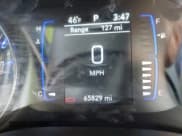 ✅ 2023 Chrysler Voyager LX • VIN: 2C4RC1CG4PR525303 • Lot: 43501227. Wystawiony na IAAI z przebiegiem 65 829 mil. Bezpłatny archiwum sprzedaży aukcyjnych z USA i szczegółowy raport historii pojazdu na DreamBid. Zdjęcie 15.