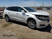 ✅ 2021 Buick Enclave Avenir • VIN: 5GAERDKW8MJ250883 • Lot: 67672795. Wystawiony na Copart z przebiegiem 61 917 mil. Bezpłatny archiwum sprzedaży aukcyjnych z USA i szczegółowy raport historii pojazdu na DreamBid. Zdjęcie 4.