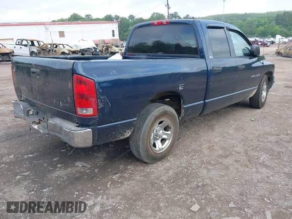 2003 Dodge 1500 ST z VIN 1D7HA18Z13J509060, wystawiony jako IAAI lot #42109249 z przebiegiem 183 547 mil mil oraz . Historia ofert i sprzedaży dostępna na DreamBid. Obrazek 4.