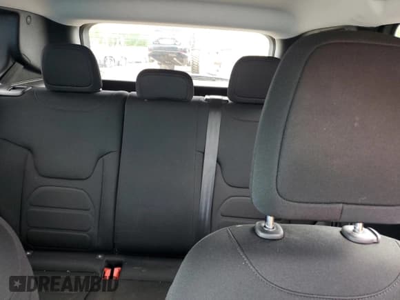 ✅ 2021 Jeep Renegade Latitude • VIN: ZACNJDBB7MPM43901 • Lot: 56366625. Wystawiony na Copart z przebiegiem 81 171 mil. Bezpłatny archiwum sprzedaży aukcyjnych z USA i szczegółowy raport historii pojazdu na DreamBid. Zdjęcie 10.