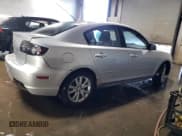 ✅ 2008 Mazda 3 Sport • VIN: JM1BK32FX81827063 • Лот: 88958595. Опубликован ранее на Copart с пробегом 77 746 миль. Бесплатный доступ к архиву аукционных продаж из США и подробный отчёт об истории автомобиля на DreamBid. Изображение 3.