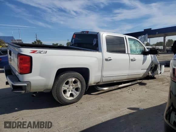 ✅ 2018 Chevrolet Silverado 1500 LT • VIN: 3GCUKREC7JG493305 • Lot: 85098795. Wystawiony na Copart z przebiegiem Nie podano. Bezpłatny archiwum sprzedaży aukcyjnych z USA i szczegółowy raport historii pojazdu na DreamBid. Zdjęcie 3.