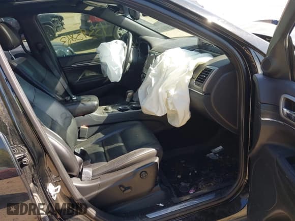 ✅ 2019 Jeep Grand Cherokee Limited • VIN: 1C4RJFBG2KC759025 • Lot: 43393863. Listed on IAAI with 73,967 mi. Free auction sales archive from the USA and detailed vehicle history report at DreamBid. Image 5.