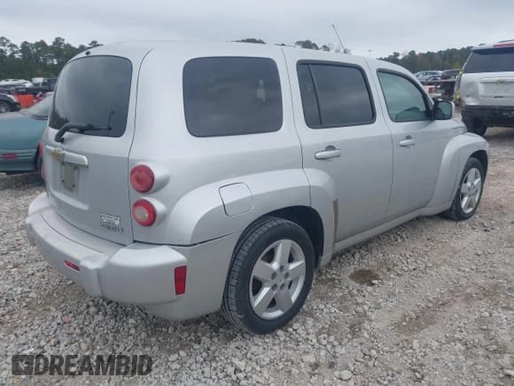 ✅ 2011 Chevrolet HHR 1LT • VIN: 3GNBABFW2BS522967 • Lot: 43649421. Listed on IAAI with 143,820 mi. Free auction sales archive from the USA and detailed vehicle history report at DreamBid. Image 4.