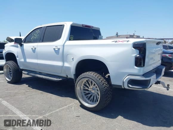 ✅ 2019 Chevrolet Silverado 1500 RST • VIN: 3GCUYEED7KG236968 • Lot: 42543171. Wystawiony na IAAI z przebiegiem 91 245 mil. Bezpłatny archiwum sprzedaży aukcyjnych z USA i szczegółowy raport historii pojazdu na DreamBid. Zdjęcie 3.