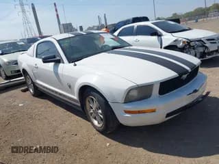 ✅ 2009 Ford Mustang • VIN: 1ZVHT80N795138829 • Lot: 43217919. Listed on IAAI with 162,965 mi. Free auction sales archive from the USA and detailed vehicle history report at DreamBid. Image 1.