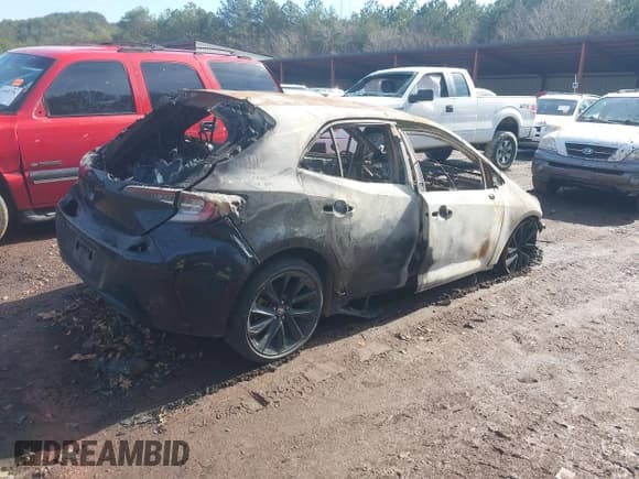 ✅ 2021 Toyota Corolla SE • VIN: JTND4MBE6M3109469 • Lot: 41396335. Listed on IAAI with Not provided. Free auction sales archive from the USA and detailed vehicle history report at DreamBid. Image 4.