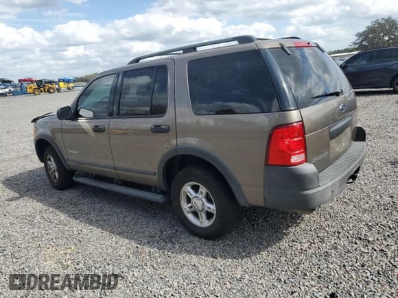 ✅ 2004 Ford Explorer XLS • VIN: 1FMZU62K64UB68846 • Lot: 47682605. Wystawiony na Copart z przebiegiem Nie podano. Bezpłatny archiwum sprzedaży aukcyjnych z USA i szczegółowy raport historii pojazdu na DreamBid. Zdjęcie 2.