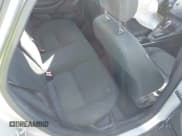 ✅ 2016 Ford Focus S • VIN: 1FADP3E29GL389986 • Lot: 43748330. Wystawiony na IAAI z przebiegiem 76 471 mil. Bezpłatny archiwum sprzedaży aukcyjnych z USA i szczegółowy raport historii pojazdu na DreamBid. Zdjęcie 8.