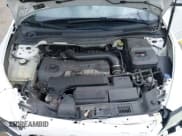 ✅ 2011 Volvo S40 • VIN: YV1672MS2B2542425 • Lot: 42345219. Wystawiony na IAAI z przebiegiem 118 917 mil. Bezpłatny archiwum sprzedaży aukcyjnych z USA i szczegółowy raport historii pojazdu na DreamBid. Zdjęcie 10.