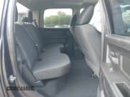 ✅ 2022 Ram 1500 Tradesman • VIN: 3C6RR6KG6NG210767 • Lot: 43426762. Wystawiony na IAAI z przebiegiem 18 317 mil. Bezpłatny archiwum sprzedaży aukcyjnych z USA i szczegółowy raport historii pojazdu na DreamBid. Zdjęcie 8.