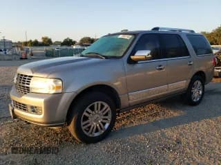 ✅ 2008 Lincoln Navigator • VIN: 5LMFU27568LJ06435 • Лот: 72001164. Опубликован ранее на Copart с пробегом 177 088 миль. Бесплатный доступ к архиву аукционных продаж из США и подробный отчёт об истории автомобиля на DreamBid. Изображение 1.