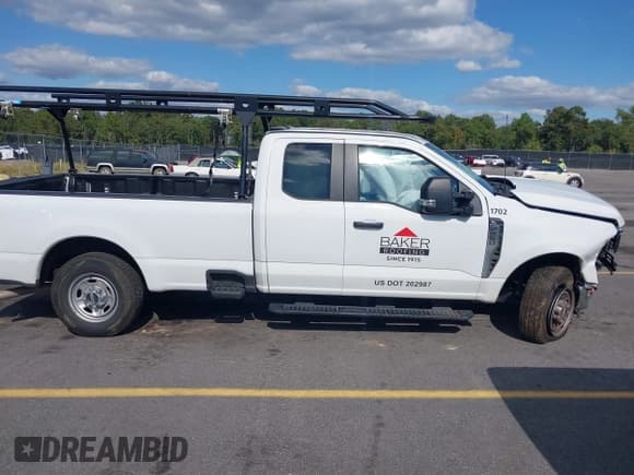 ✅ 2024 Ford F-250 XL • VIN: 1FT7X2AA4REF56616 • Lot: 43171268. Listed on IAAI with 19,936 mi. Free auction sales archive from the USA and detailed vehicle history report at DreamBid. Image 13.