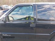 ✅ 2002 Chevrolet Blazer LS • VIN: 1GNCS18W72K201625 • Lot: 41307980. Wystawiony na IAAI z przebiegiem 114 422 mil. Bezpłatny archiwum sprzedaży aukcyjnych z USA i szczegółowy raport historii pojazdu na DreamBid. Zdjęcie 14.