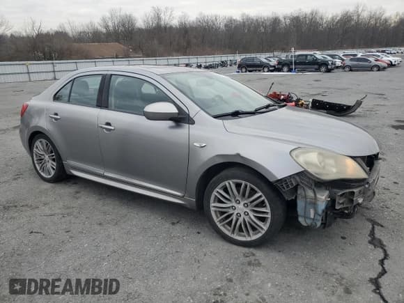 ✅ 2011 Suzuki Kizashi SLS Sport • VIN: JS2RF9A88B6110167 • Lot: 87884835. Listed on Copart with 163,268 mi. Free auction sales archive from the USA and detailed vehicle history report at DreamBid. Image 4.