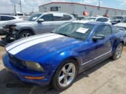 ✅ 2005 Ford Mustang Deluxe • VIN: 1ZVFT80N355125223 • Lot: 43054913. Wystawiony na IAAI z przebiegiem 97 966 mil. Bezpłatny archiwum sprzedaży aukcyjnych z USA i szczegółowy raport historii pojazdu na DreamBid. Zdjęcie 2.