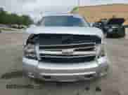 2010 Chevrolet Suburban LT с VIN 1GNUCJE00AR145597, выставлен на аукционе Copart как лот 60796125 с пробегом 222 209 миль миль и Списание • Salvage title. История ставок и продаж доступна на DreamBid. Изображение 5.