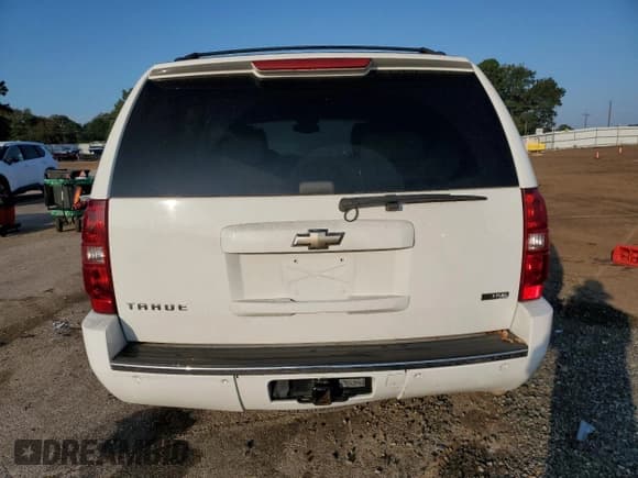✅ 2009 Chevrolet Tahoe LTZ • VIN: 1GNFC33089R127206 • Lot: 89912265. Wystawiony na Copart z przebiegiem 191 177 mil. Bezpłatny archiwum sprzedaży aukcyjnych z USA i szczegółowy raport historii pojazdu na DreamBid. Zdjęcie 6.