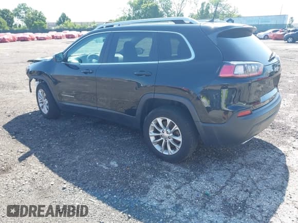 ✅ 2019 Jeep Cherokee Latitude • VIN: 1C4PJLCX6KD380768 • Lot: 42550106. Listed on IAAI with 61,507 mi. Free auction sales archive from the USA and detailed vehicle history report at DreamBid. Image 3.