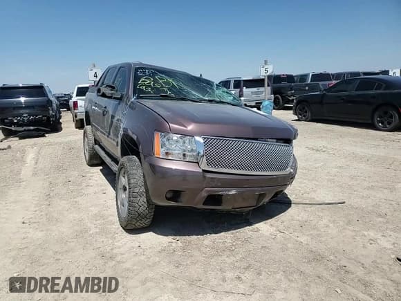 ✅ 2008 Chevrolet Avalanche 1LT • VIN: 3GNEC12058G107303 • Лот: 67903105. Опубликован ранее на Copart с пробегом Не указан. Бесплатный доступ к архиву аукционных продаж из США и подробный отчёт об истории автомобиля на DreamBid. Изображение 13.