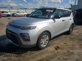✅ 2021 Kia Soul LX • VIN: KNDJ22AU5M7742452 • Lot: 69879305. Listed on Copart with 51,450 mi. Free auction sales archive from the USA and detailed vehicle history report at DreamBid. Image 1.