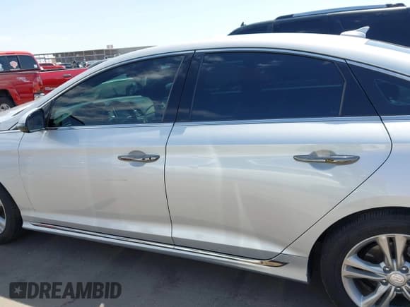 ✅ 2018 Hyundai Sonata Limited • VIN: 5NPE34AF8JH668091 • Лот: 42689315. Опубликован ранее на IAAI с пробегом 58 410 миль. Бесплатный доступ к архиву аукционных продаж из США и подробный отчёт об истории автомобиля на DreamBid. Изображение 15.