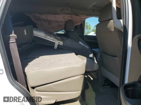 2018 Chevrolet Tahoe LT с VIN 1GNSKBKC5JR342182, выставлен на аукционе Copart как лот 85764775 с пробегом 75 127 миль миль и Списание • Salvage title. История ставок и продаж доступна на DreamBid. Изображение 11.