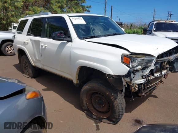 ✅ 2016 Toyota 4Runner SR5 • VIN: JTEBU5JR1G5313476 • Lot: 43283010. Wystawiony na IAAI z przebiegiem 118 343 mil. Bezpłatny archiwum sprzedaży aukcyjnych z USA i szczegółowy raport historii pojazdu na DreamBid. Zdjęcie 1.