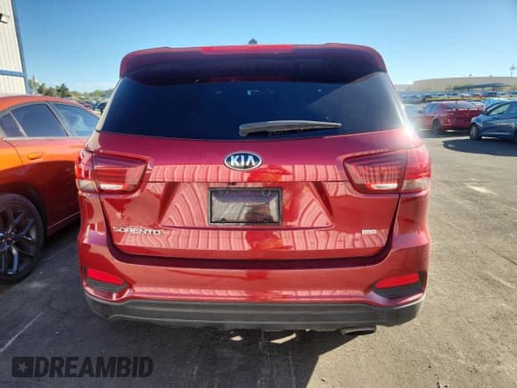 ✅ 2020 Kia Sorento L • VIN: 5XYPG4A30LG672679 • Лот: 84982155. Опубликован ранее на Copart с пробегом 113 635 миль. Бесплатный доступ к архиву аукционных продаж из США и подробный отчёт об истории автомобиля на DreamBid. Изображение 6.