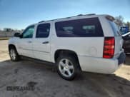 ✅ 2009 Chevrolet Suburban LTZ • VIN: 1GNFK36339R293786 • Lot: 92872055. Wystawiony na Copart z przebiegiem 212 006 mil. Bezpłatny archiwum sprzedaży aukcyjnych z USA i szczegółowy raport historii pojazdu na DreamBid. Zdjęcie 2.