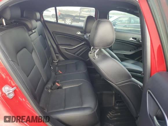 ✅ 2019 Mercedes-Benz GLA 250 • VIN: WDCTG4EBXKJ615138 • Лот: 78389864. Опубликован ранее на Copart с пробегом 30 585 миль. Бесплатный доступ к архиву аукционных продаж из США и подробный отчёт об истории автомобиля на DreamBid. Изображение 11.