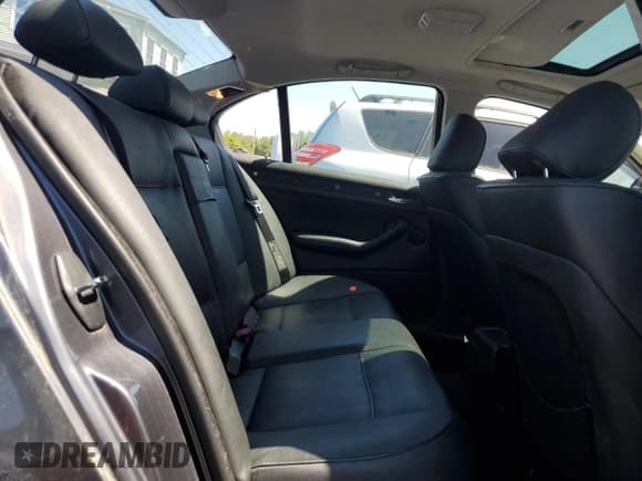 ✅ 2003 BMW 3 Series 325xi • VIN: WBAEU33473PM56774 • Лот: 58332015. Опубликован ранее на Copart с пробегом Не указан. Бесплатный доступ к архиву аукционных продаж из США и подробный отчёт об истории автомобиля на DreamBid. Изображение 10.